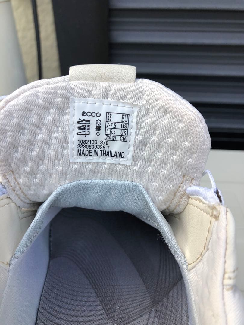 324番 超美品ECCO biom ゴルフシューズ38 24.0cmスパイクレス