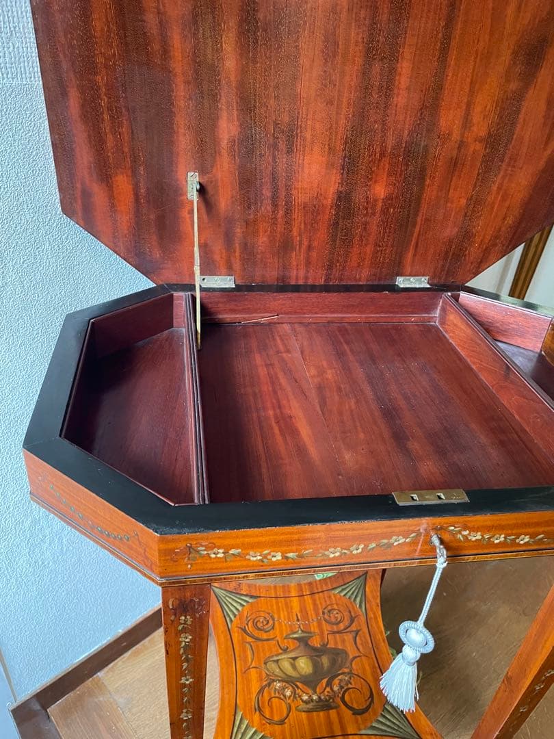 フランスアンティーク　ジュエリーケース サイドテーブル