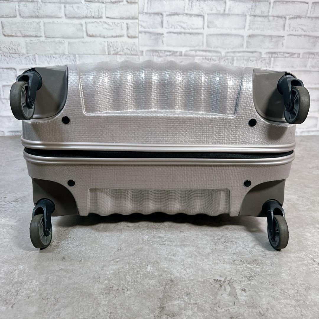 サムソナイト　コスモライト　68L スピナー　軽量 キャリーケース TSAロック