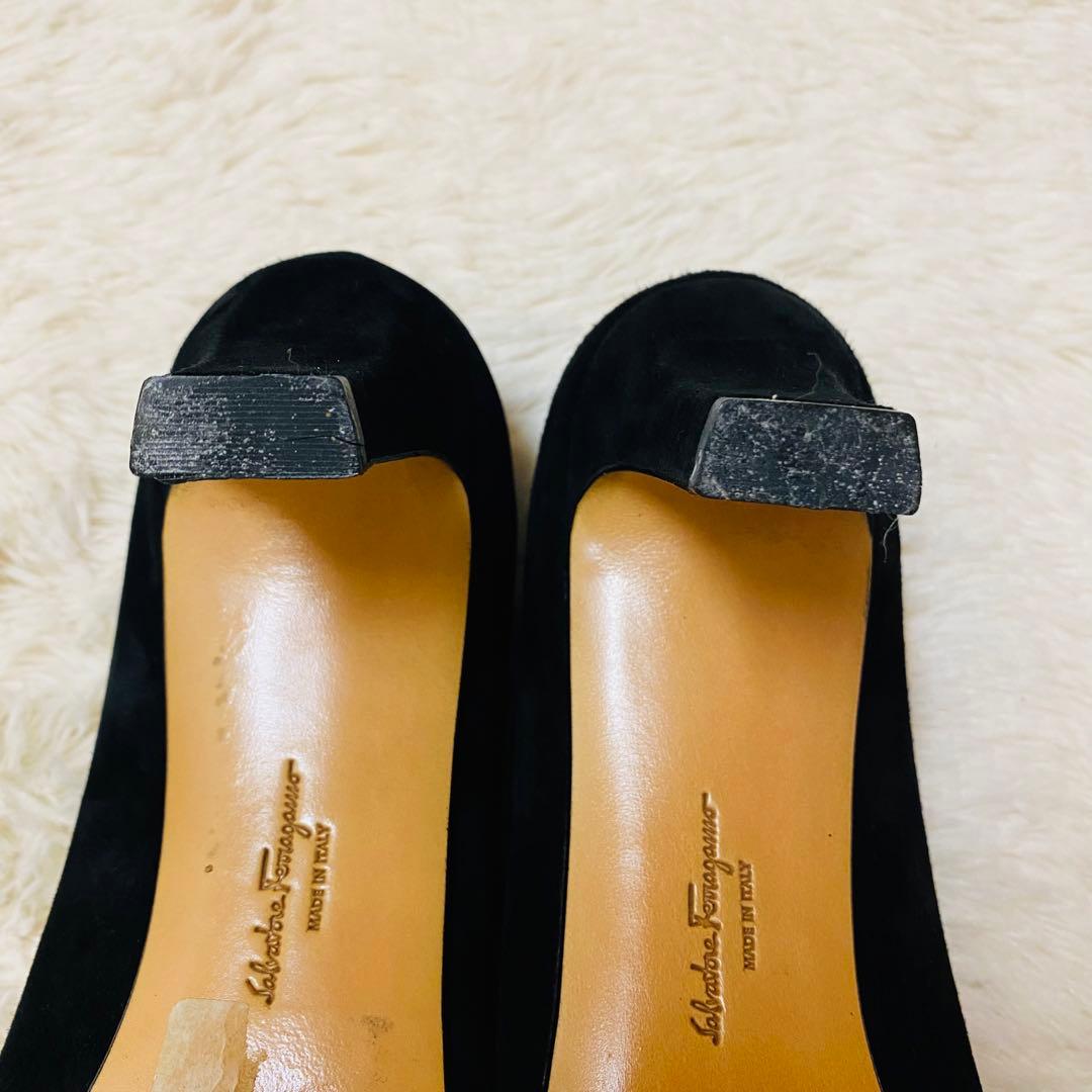 未使用級！Salvatore Ferragamo ヴァラリボン　パンプス