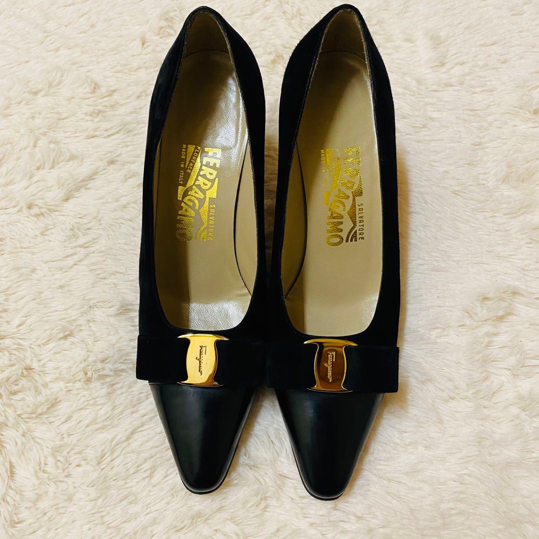 未使用級！Salvatore Ferragamo ヴァラリボン　パンプス