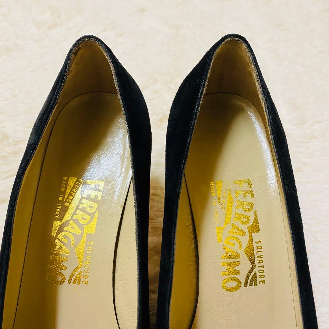 未使用級！Salvatore Ferragamo ヴァラリボン　パンプス