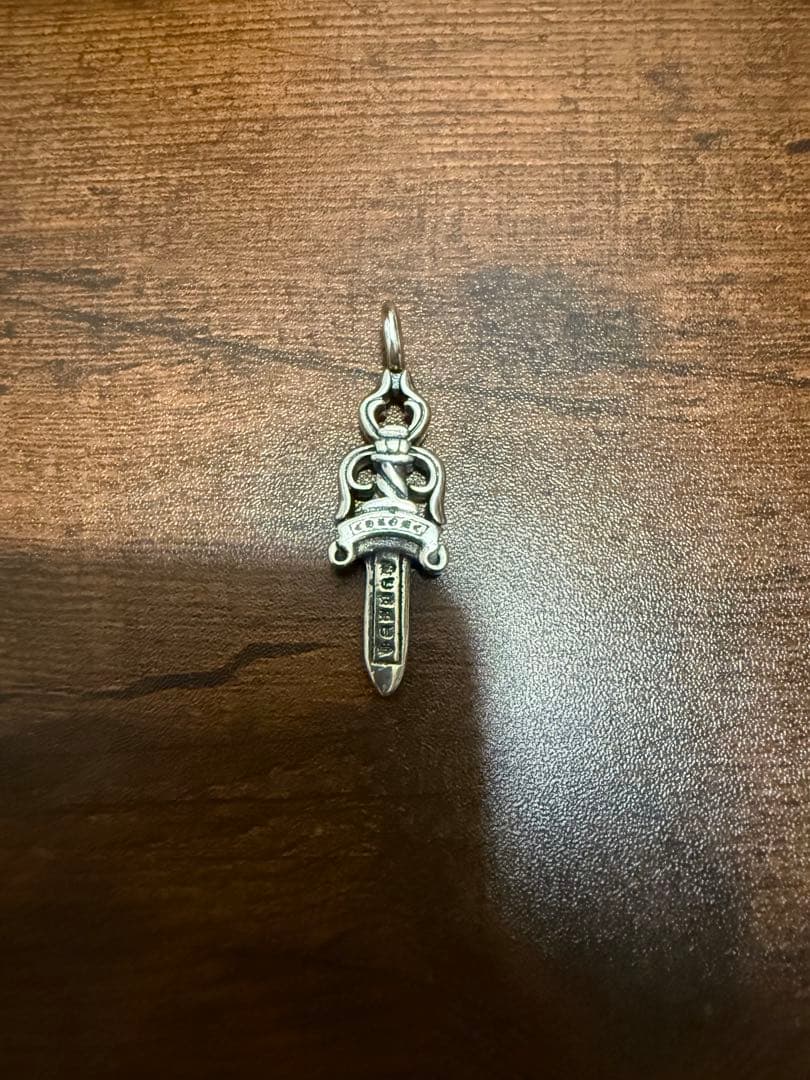 クロムハーツダガーペンダント