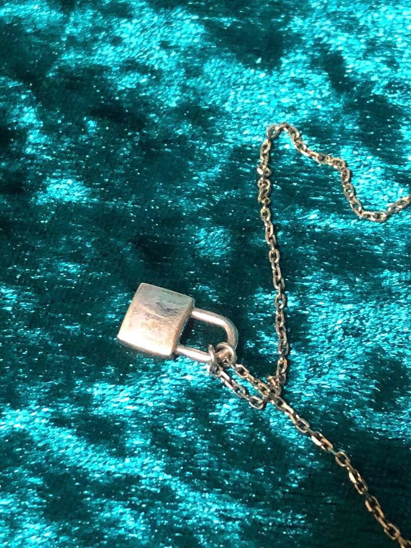 AMBUSH 南京錠 パドロック ミニ ネックレス