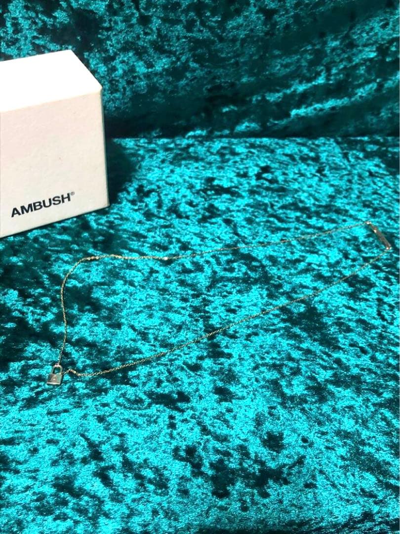 AMBUSH 南京錠 パドロック ミニ ネックレス