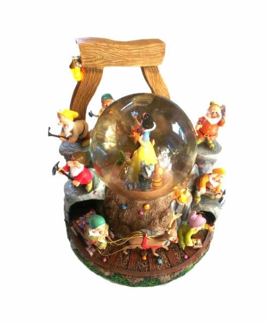 【 白雪姫 】 Disney 七人の小 スノーグローブ オルゴール