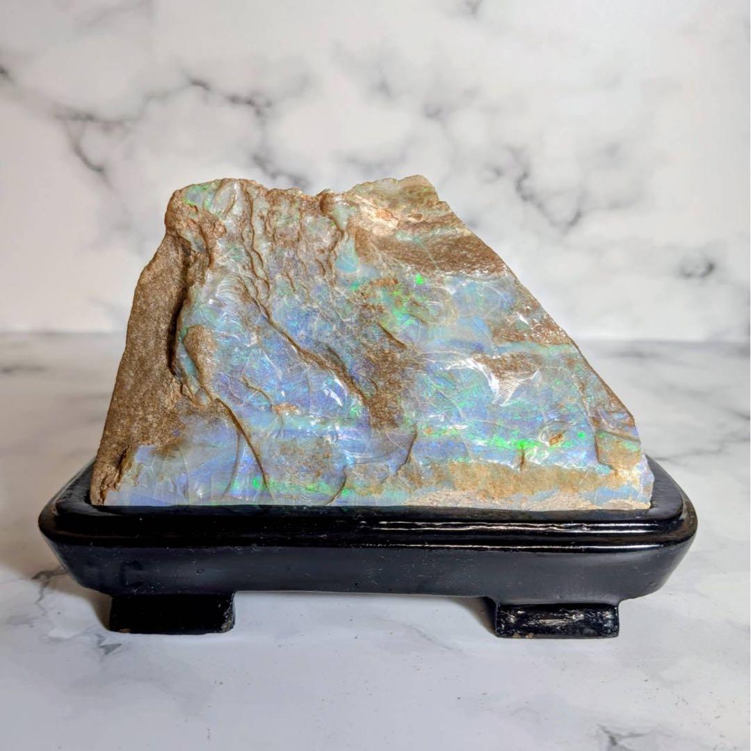 オパール　鑑賞石　観賞石　飾り石　鉱物