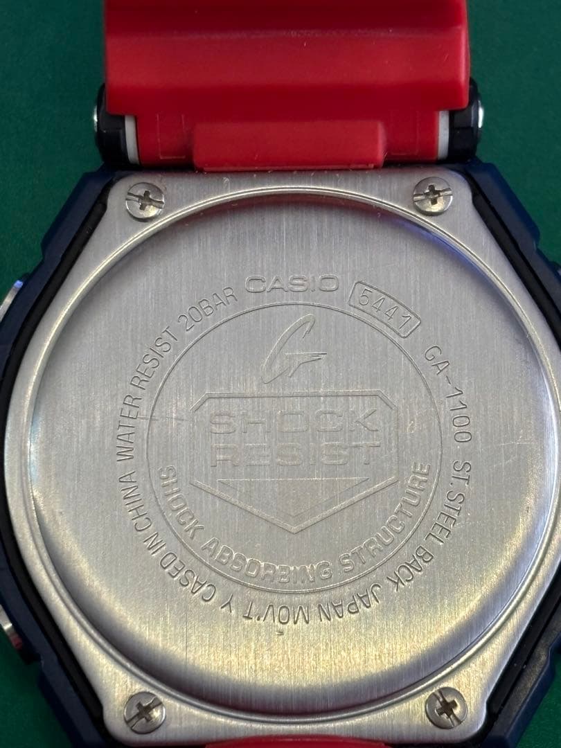美品G-SHOCKグラビティマスターGA-1100ネイビー×レッド稼働品
