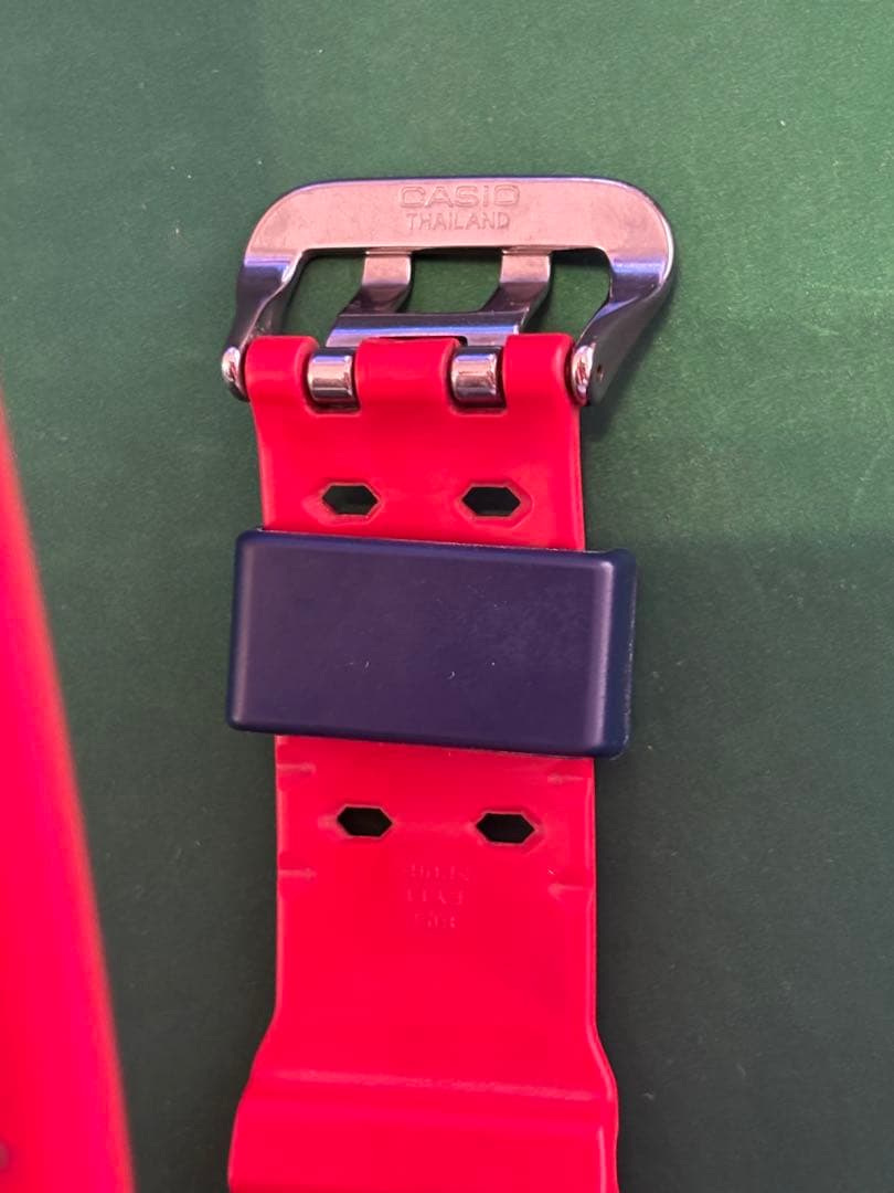 美品G-SHOCKグラビティマスターGA-1100ネイビー×レッド稼働品