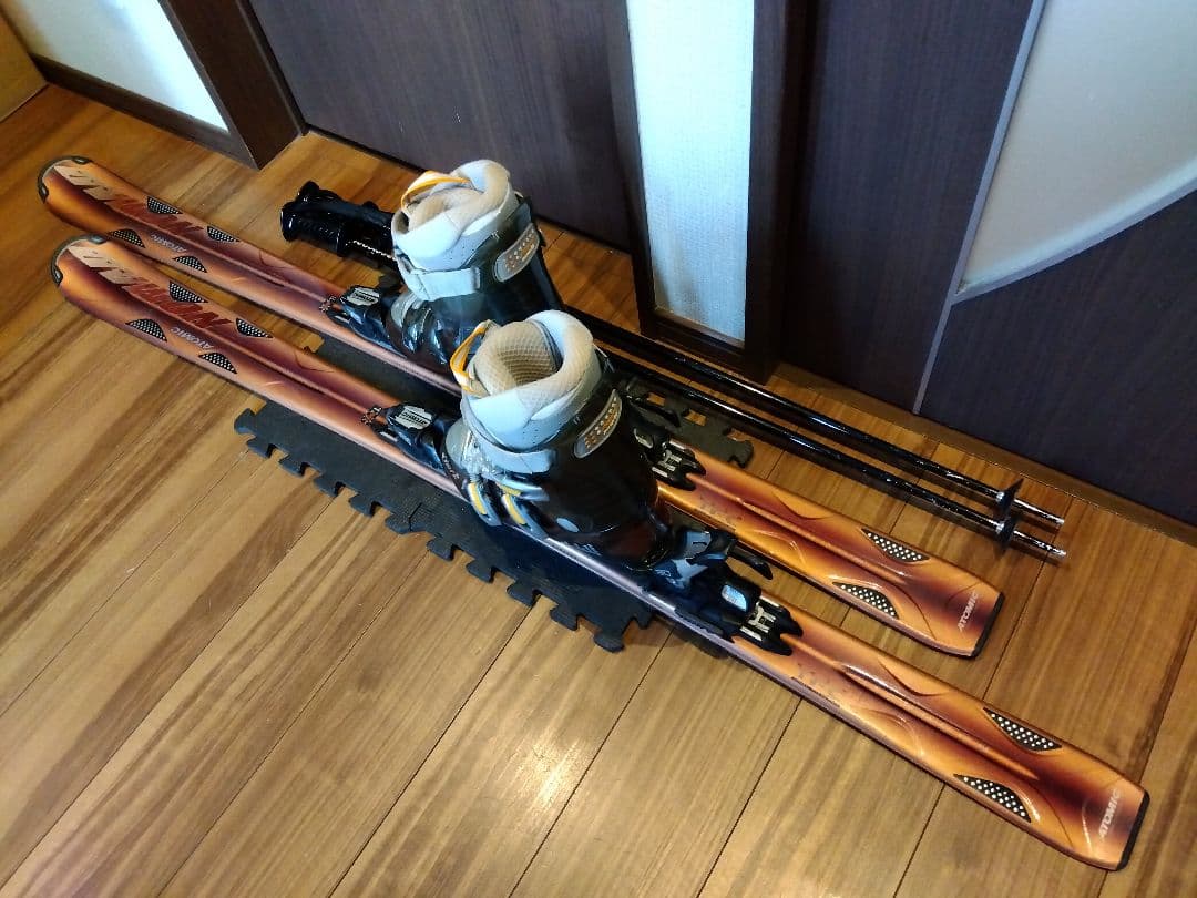 ハイブランド✨️ATOMIC/レディース用/スキーセット/メンテ・WAX済み✔