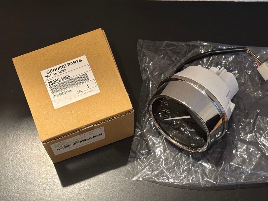 ゼファー750 国内純正スピードメーター 新品未使用