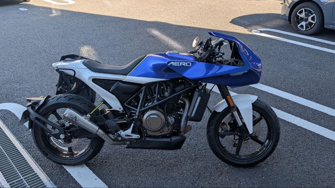 ヴィットピレン701 AEROロケットカウル