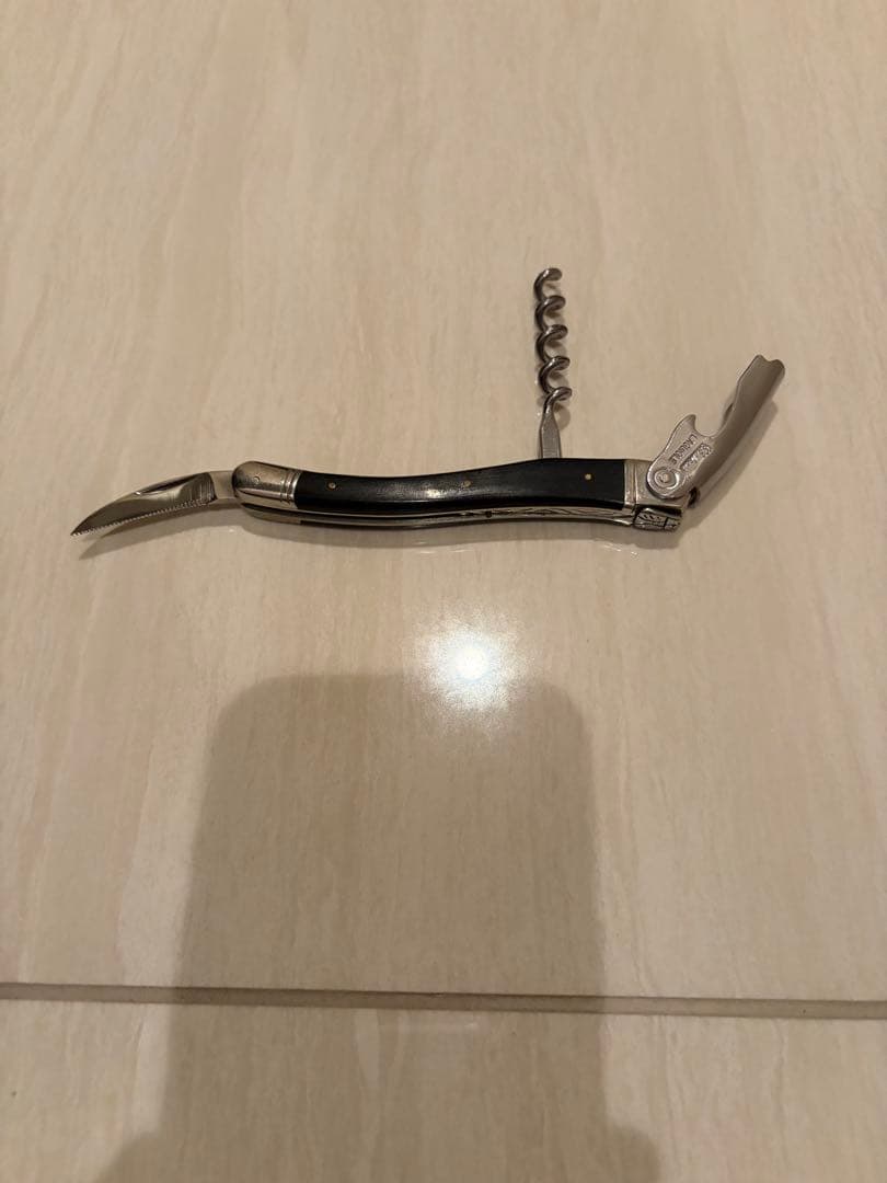 シャトーラギオールのソムリエナイフ