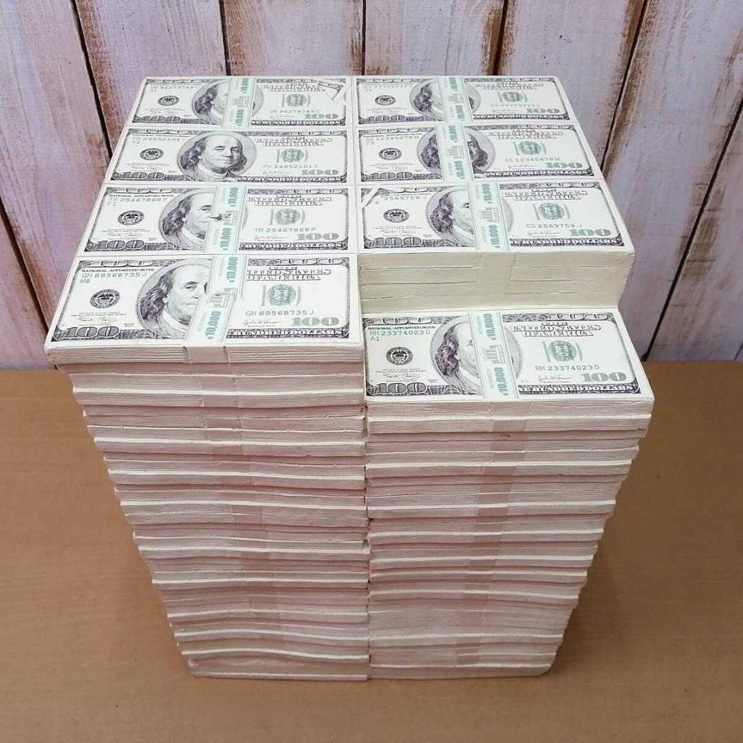 イースねチェア 300万ドルの椅子 スツール ロータリー・ヒロ