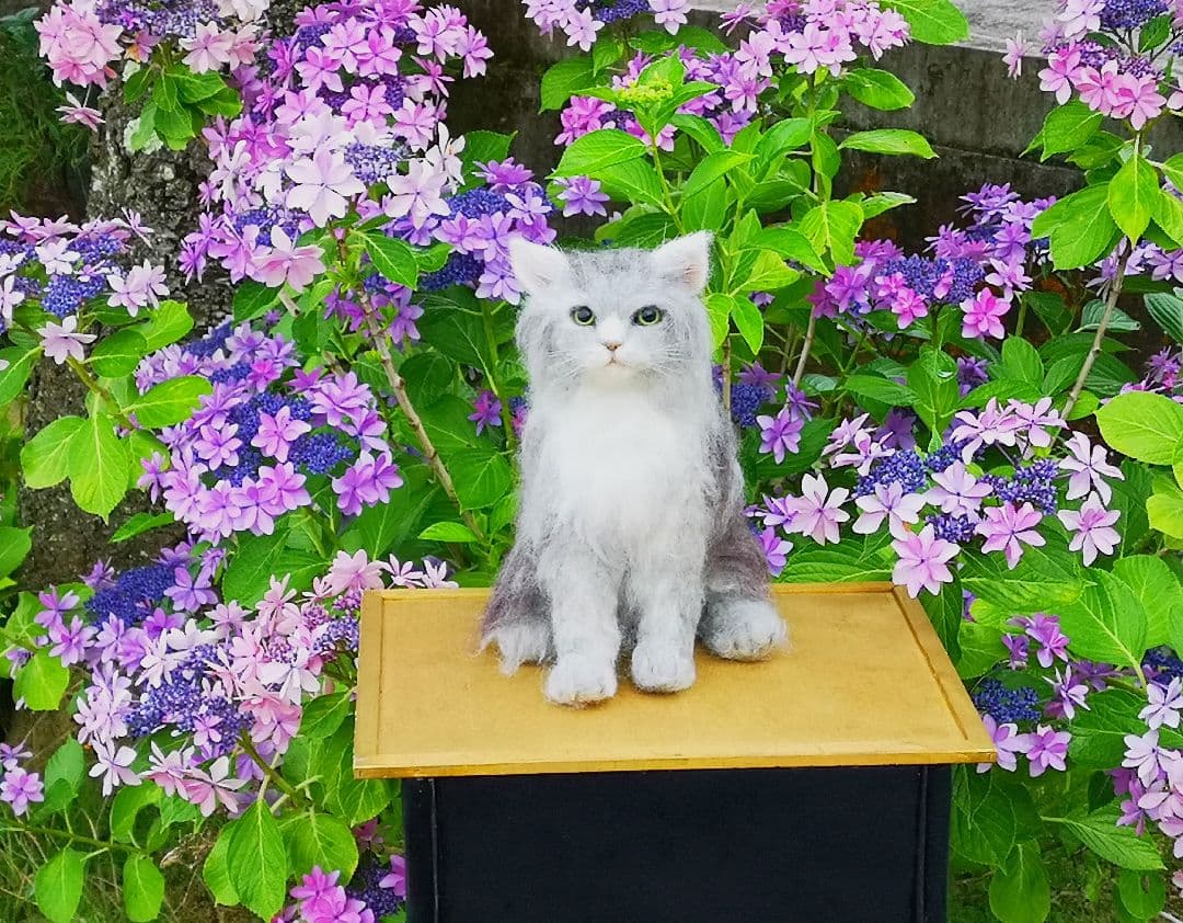 羊毛フェルト 猫 ぬいぐるみ