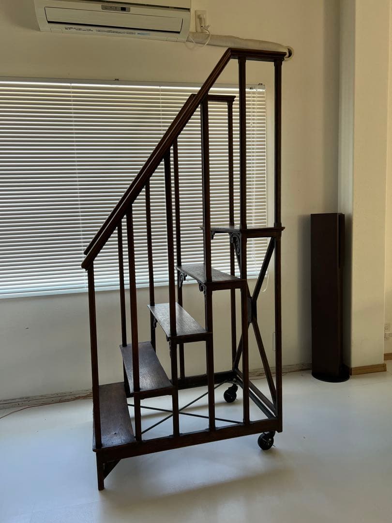 アンティーク　ヴィンテージ　移動可能装飾木製階段 アーツ&サイエンス　ラック　棚