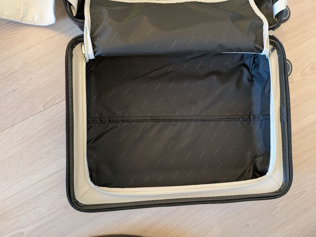 Samsonite サムソナイト EVOA Z スピナー55 キャリーケース