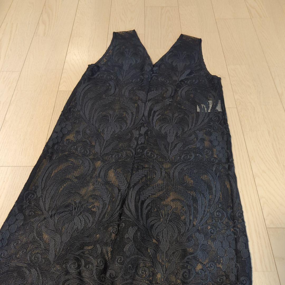 Ameri　CHLOE V NECK ROMPERS