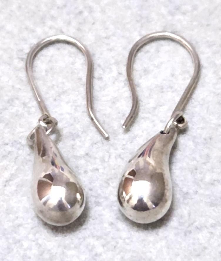 ティファニー　エルサペレッティ　ティアドロップ　SV925ピアス　43011