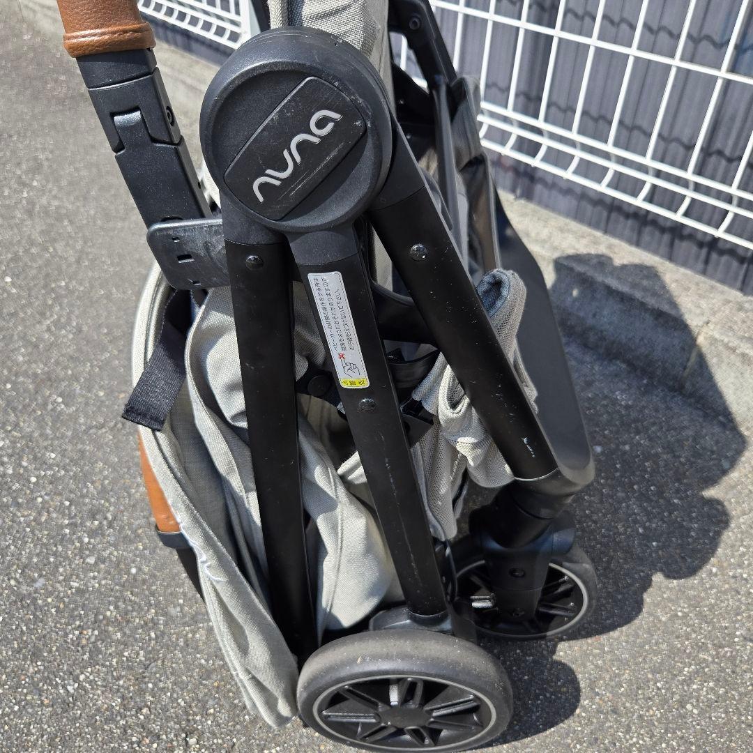 nuna ベビーカー TRVL