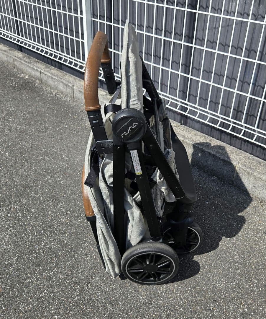 nuna ベビーカー TRVL