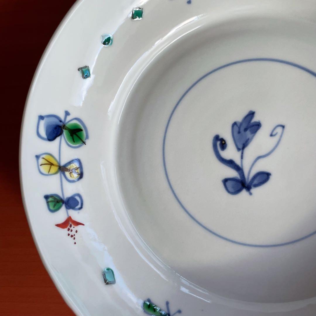 正木春蔵　色絵染付花蝶文　深皿