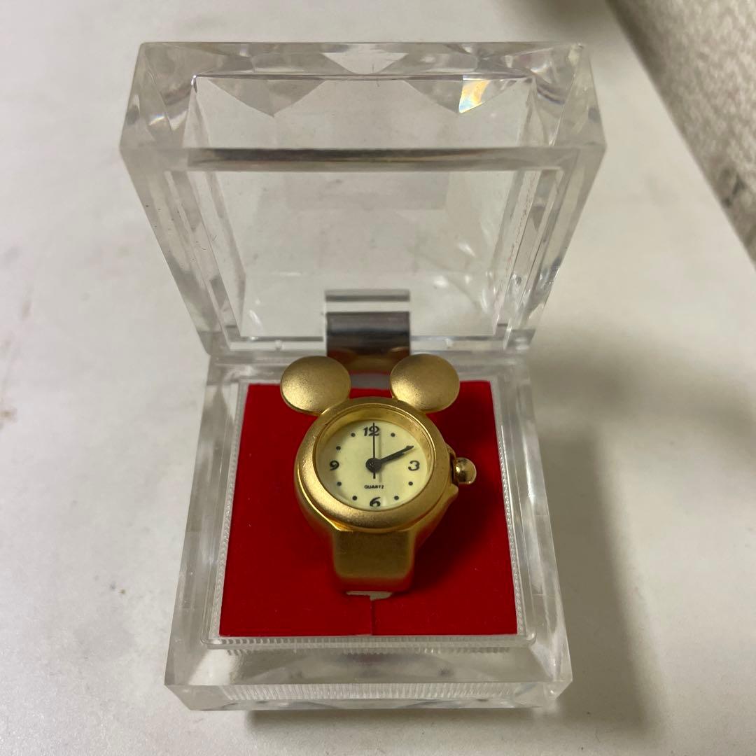 Disneyミッキー　指時計　リングウォッチ　指輪型ウォッチ 値段要相談