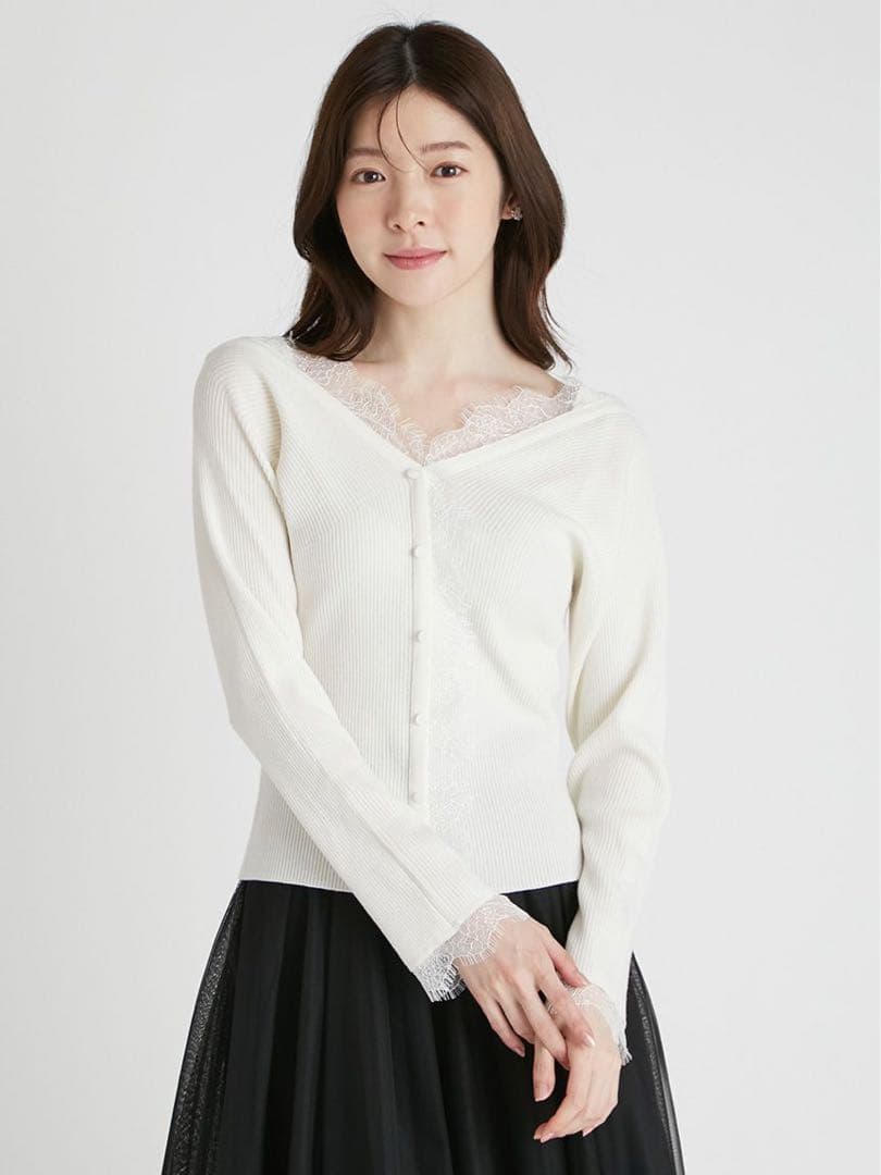 【新品未使用】CELFORD セルフォード♪レーストリムニットプルオーバー