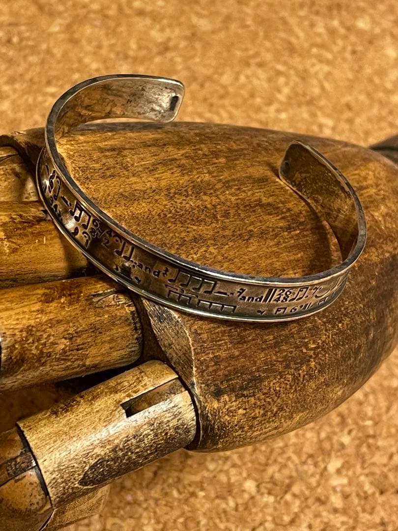 ◆感謝価格◆希少品◆音符柄◆シルバーバングル◆