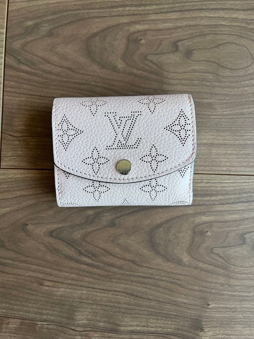 LOUIS VUITTON財布