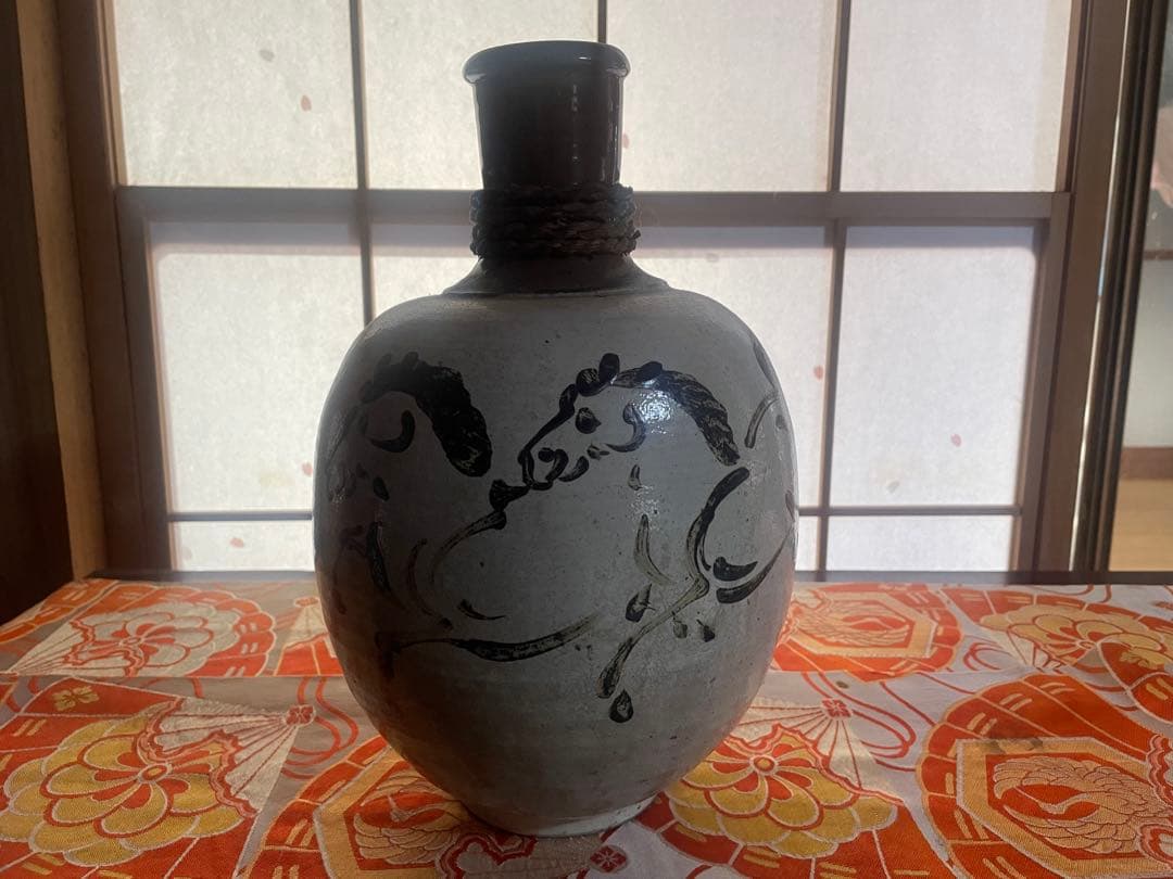 かなり古い大堀相馬焼　馬の絵柄 陶器の壺　蔵出し