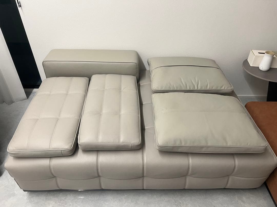 【ほぼ新品】高級ローレンス本革ソファ 大型 2台販売中