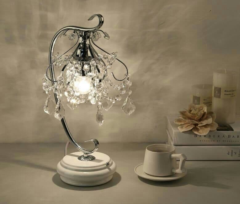 卓上スタンド クリスタル電気スタンド 寝室 照明 クリエイティブ 暖かい