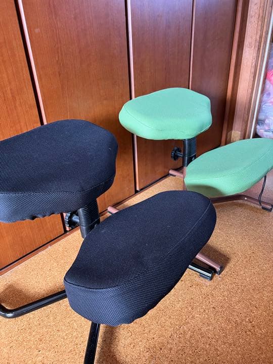 よい姿勢で座れるデスクチェア