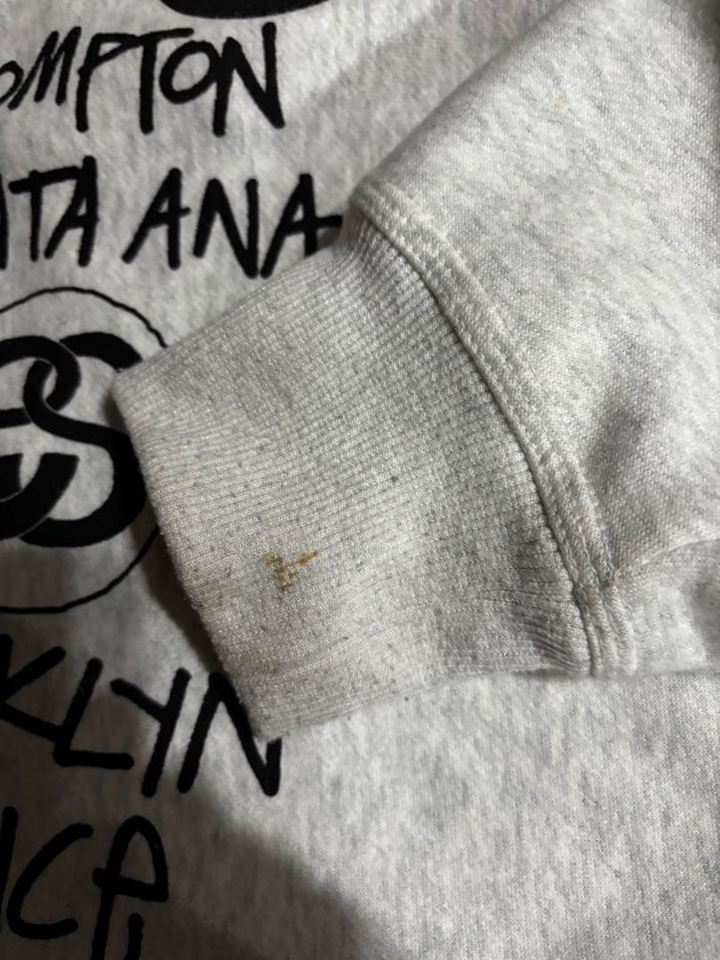 Stussy グレー ジップアップパーカー