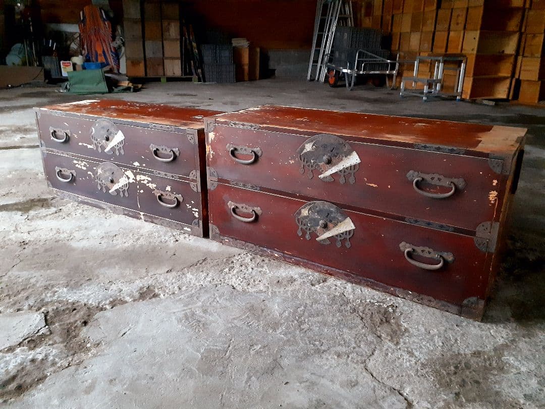 時代箪笥　和たんす　アンティーク　レトロ　古民家　扇型金具