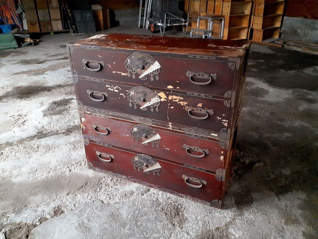 時代箪笥　和たんす　アンティーク　レトロ　古民家　扇型金具