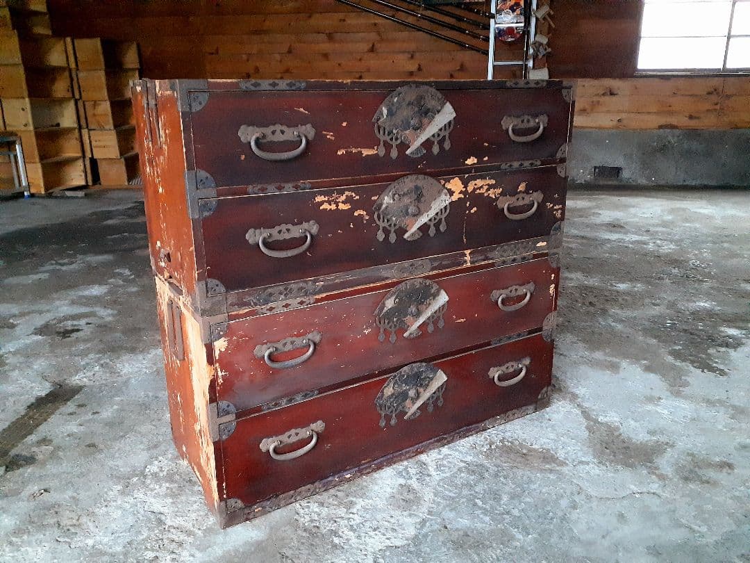 時代箪笥　和たんす　アンティーク　レトロ　古民家　扇型金具