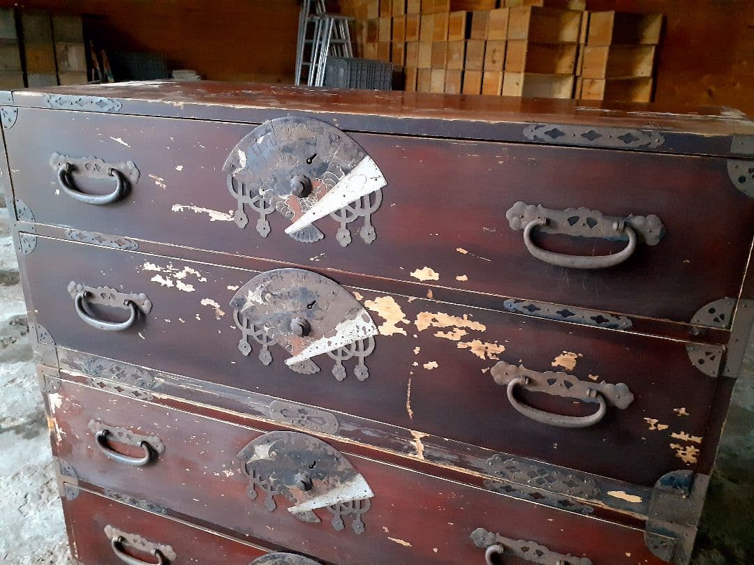 時代箪笥　和たんす　アンティーク　レトロ　古民家　扇型金具