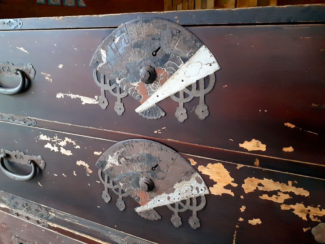 時代箪笥　和たんす　アンティーク　レトロ　古民家　扇型金具