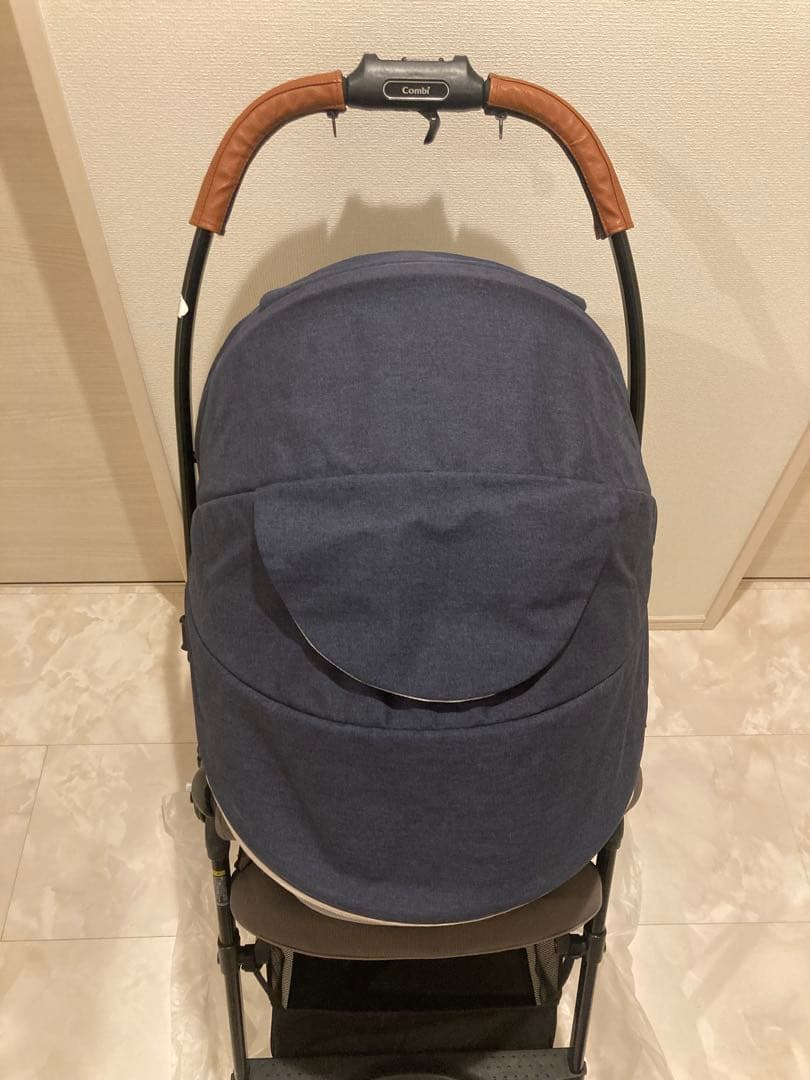 【美品】Combiスゴカルα Light エッグショックAXフェザーネイビー