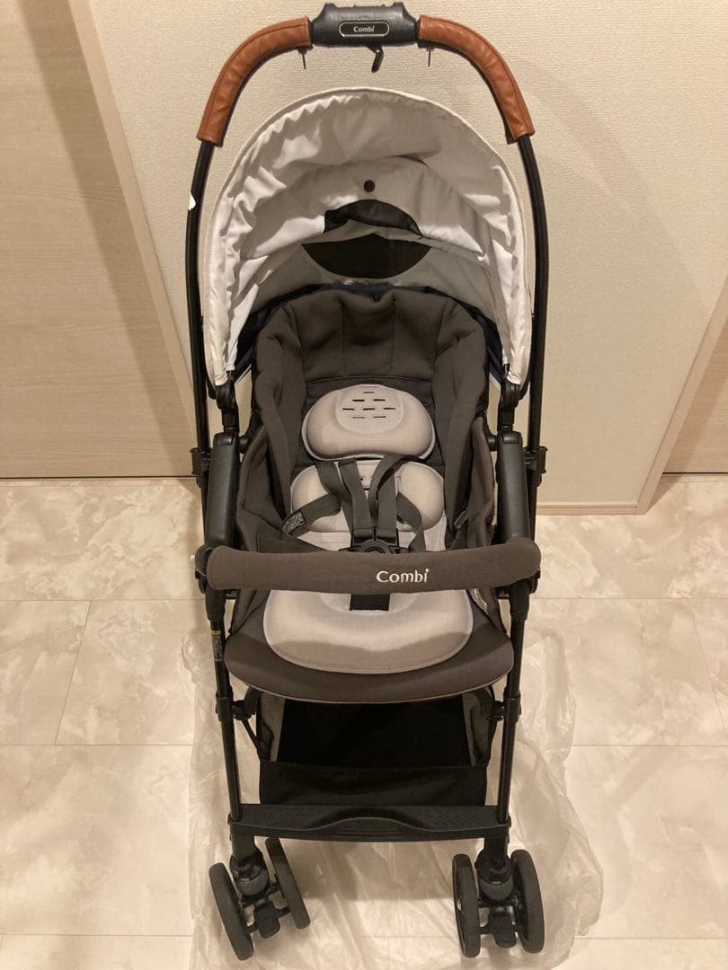 【美品】Combiスゴカルα Light エッグショックAXフェザーネイビー