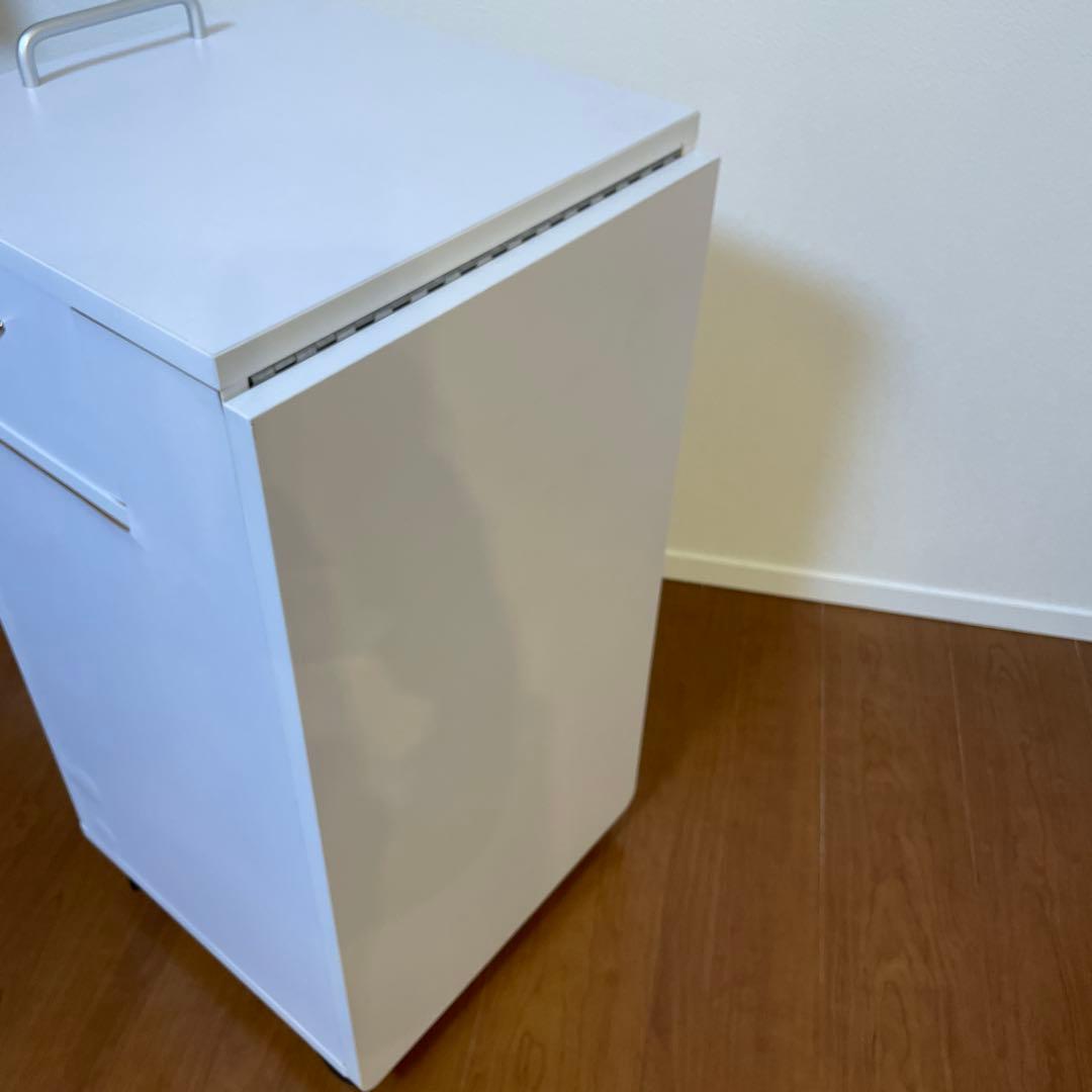 セブンエステ ネイルデスク