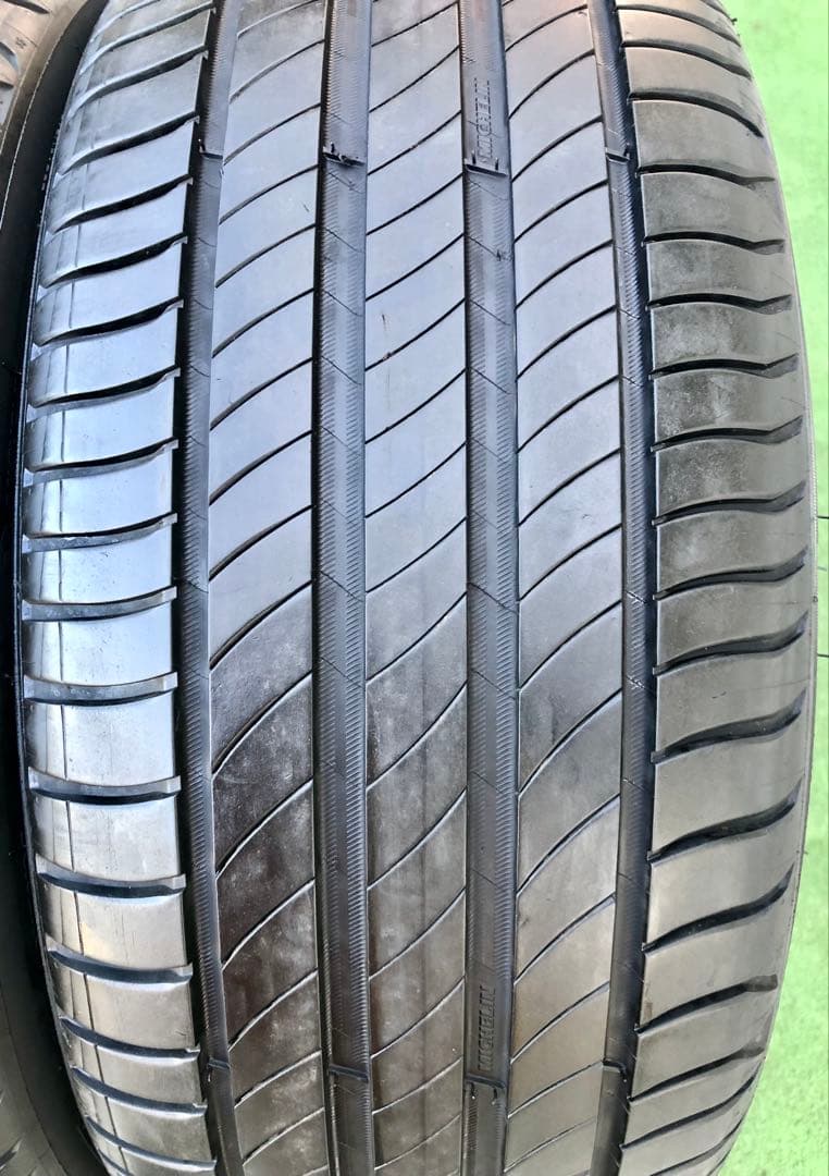 225/45 R18 MICHELIN Primacy 4ラジアルタイヤ