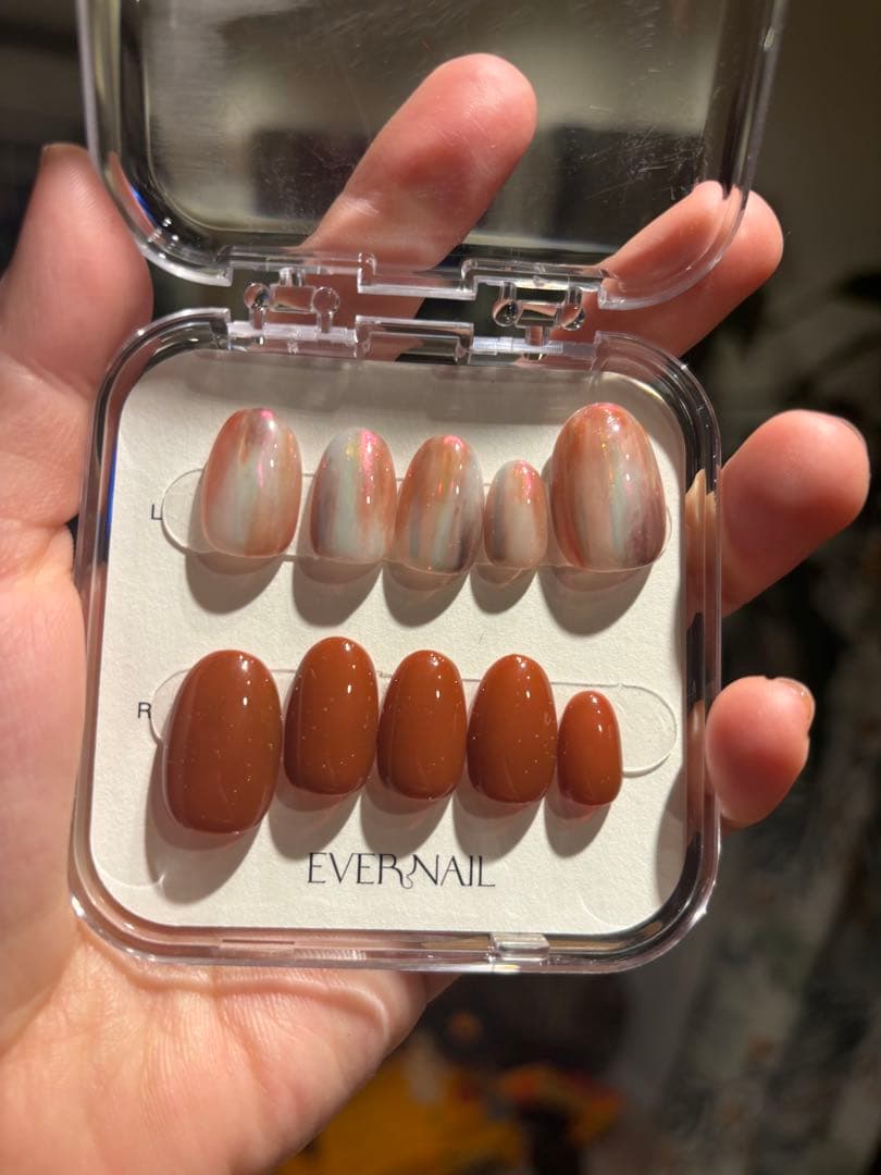 EVER NAIL ネイルチップセット ブラウン・パールピンク