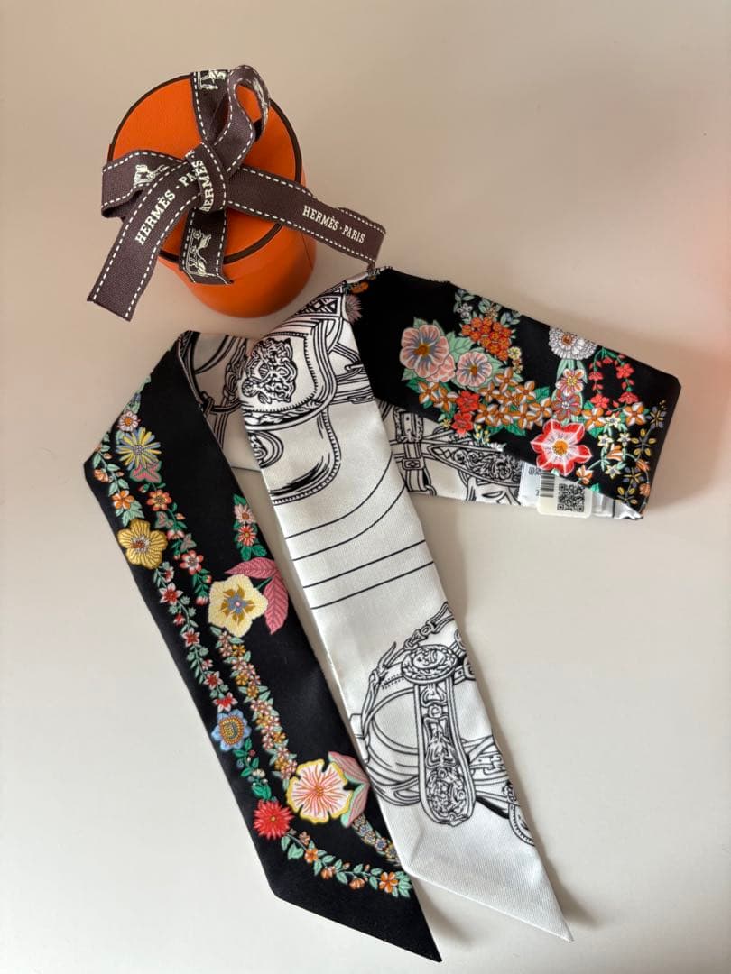 新品　エルメス　ツイリー HERMÈS ブリッドドゥガラフルール　タグ付き