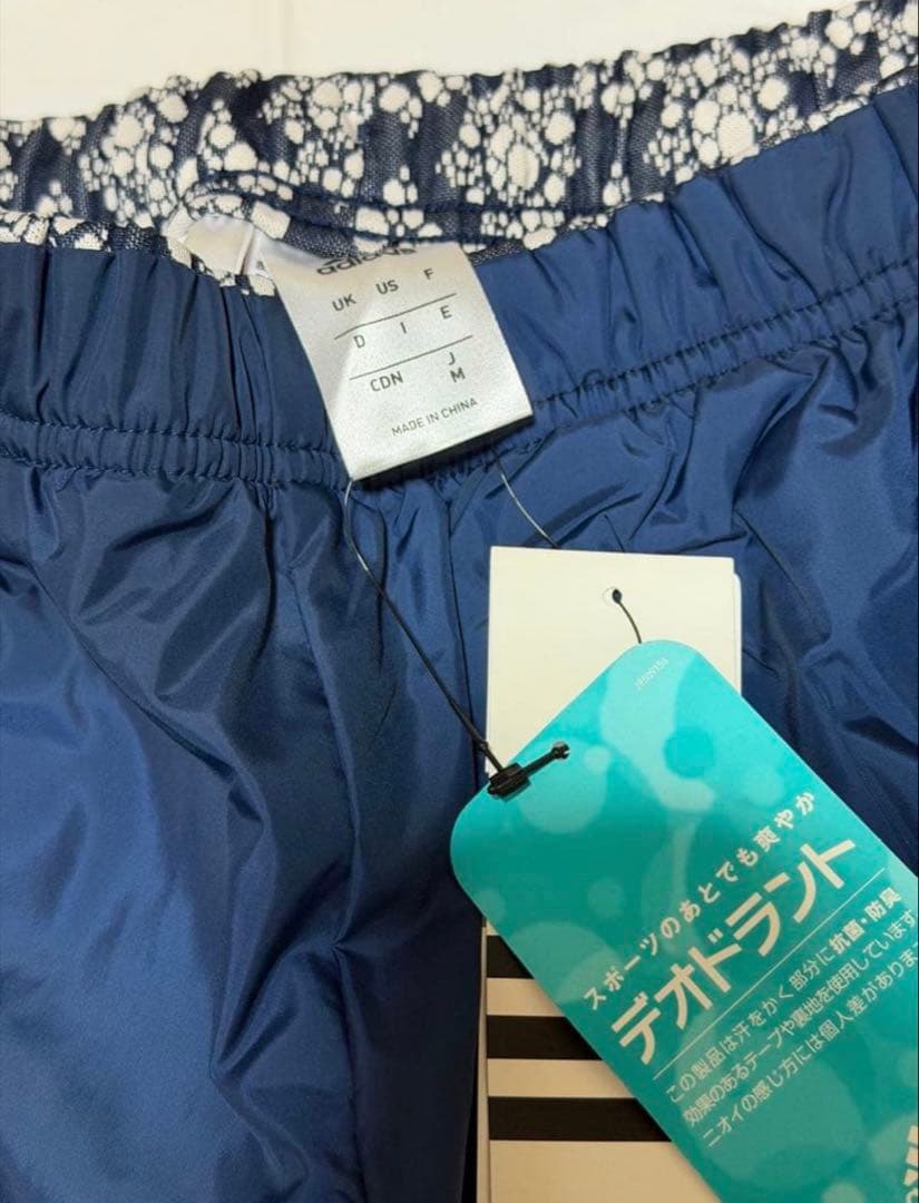 新品タグ付き adidas アディダス レディース セットアップ ジャージ