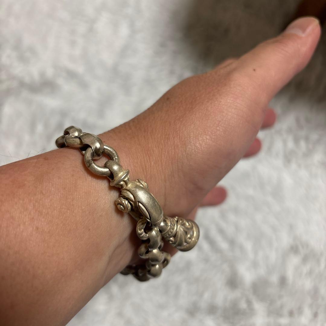 シルバー チェーンブレスレット ベル型チャーム付き