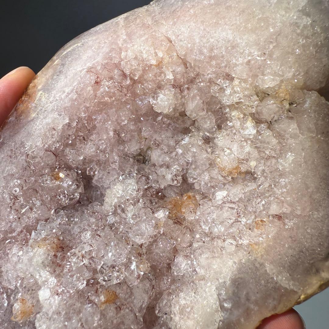 天然石ピンクアメジストの原石　置物　鉱物NO.072707