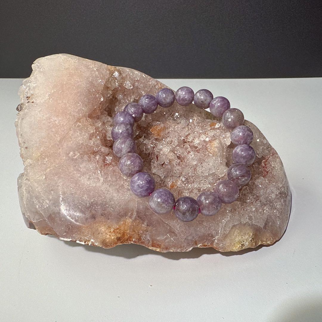 天然石ピンクアメジストの原石　置物　鉱物NO.072707